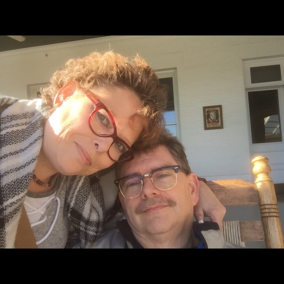 Meet your Posher, Sheila - Picture 2 of 6